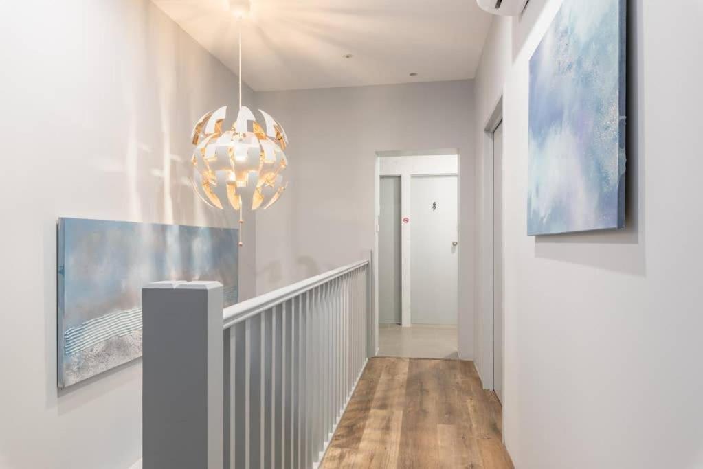 1 Private Double Bed In Cbd Near Train Uts Darlinghar&icc&c Hinatown Sydney
