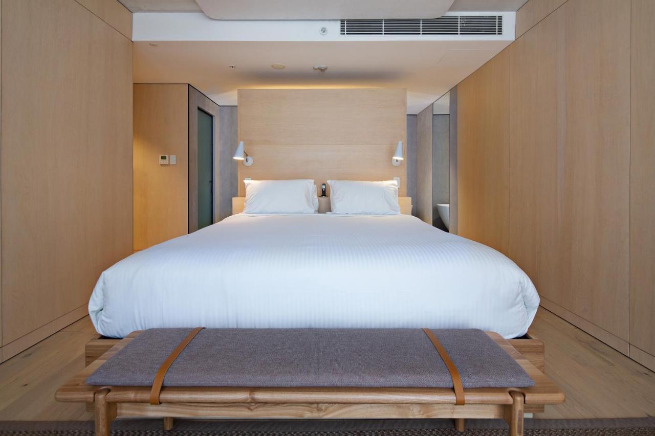 Zara Tower - Luxury And