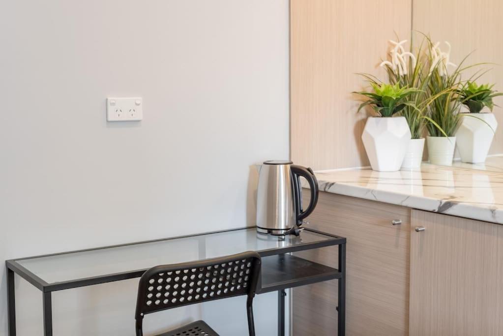 2 Private Double Bed In Cbd Near Train Uts Darlinghar&icc&c Hinatown Guest house *