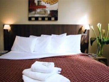 No 9 Springfield Hotel