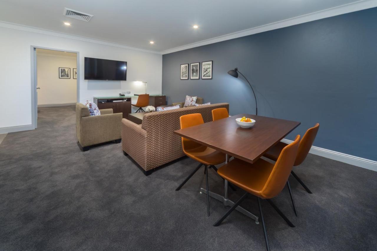 Hyde Park Hotel