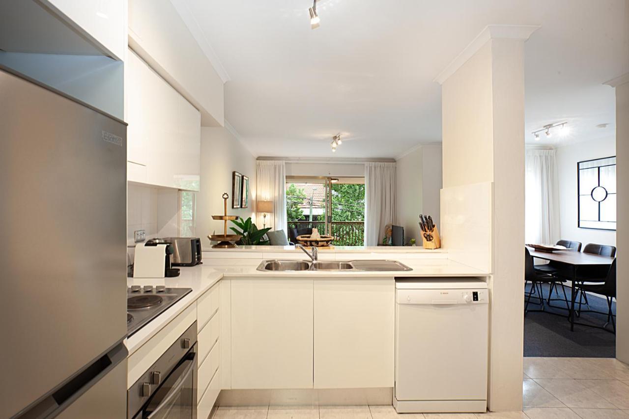 Comfy 2-bed With Gym And Pool Apartment *