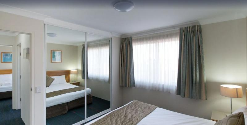 Apx Parramatta 4*