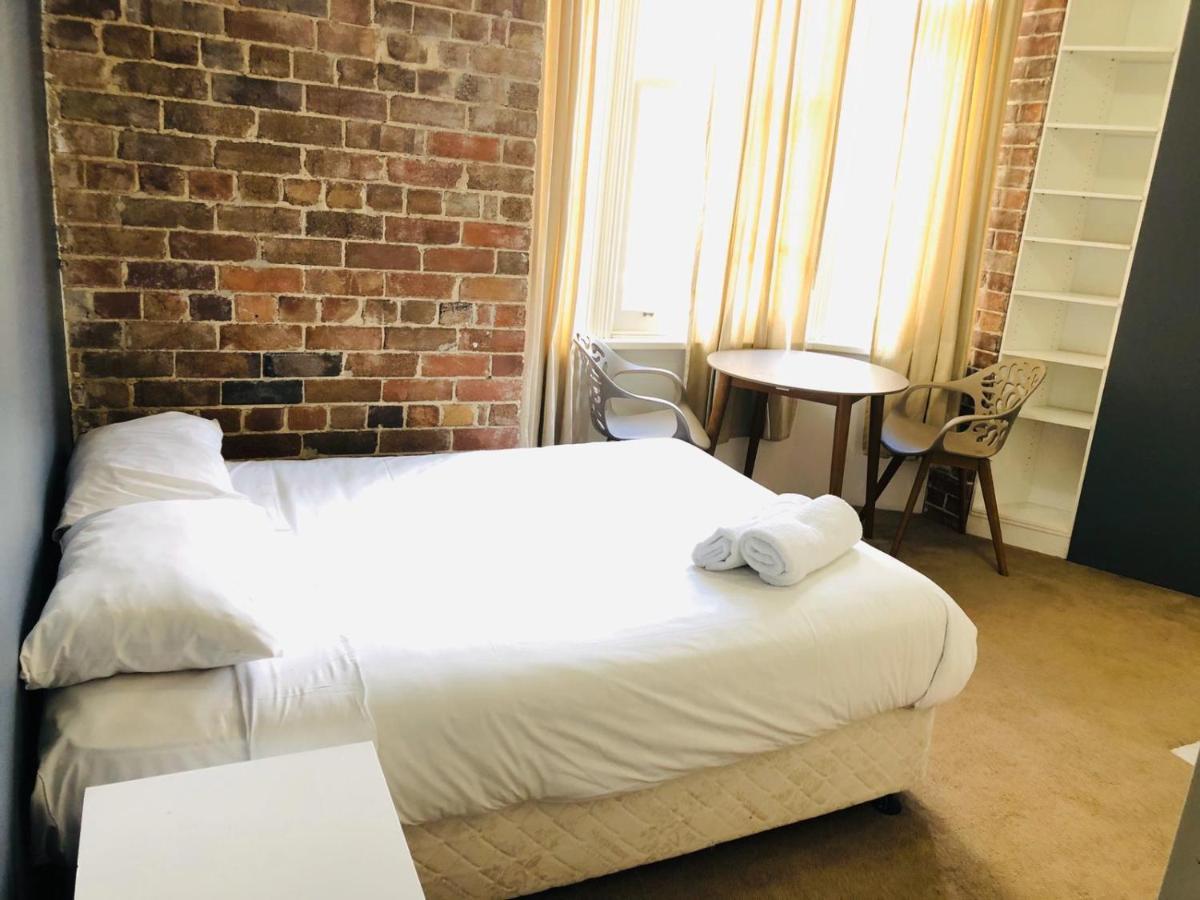 Astoria Space Pop Up 3*