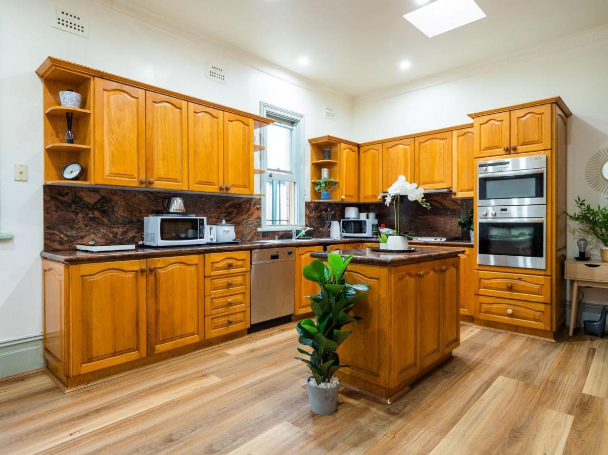 Quiet Private In Strathfield 3min To Train Station 5 Holiday home *