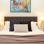 Urban Rest - Elizabeth St Studio