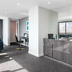 Meriton Suites World Tower, Sydney