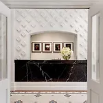 Hotel Challis Potts Point