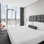 Meriton Suites Mascot Central