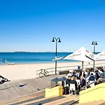 Hotel Style Monterey Guest Studio Near Hospitals, Beach And Airport