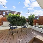 Spacious One Bed Apt In Ashfield