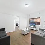 Burwood City Newly Renovated 2 Bed 2 Bath Free Private Parking Big Apt