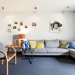 Forb184 - Luxury Inner City Apartment