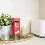 Kozyguru Mascot 2 Bed Apt Free Parking Nma103