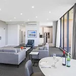 Meriton Suites Waterloo