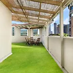 Venus By The Harbour Budget Hotel