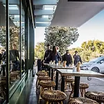Bondi Beach Spacious Apartment
