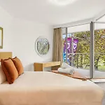 Luxurious Apartment Only 250M Walk To Opera House