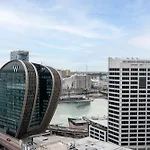 Harbour Views, Fireworks & Secure Parking