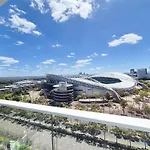 Olympic Park Escape 2Br W Gym, Pool & Free Parking