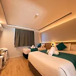 Marco Polo Motor Inn Sydney Hotel