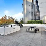 Large One Bedroom With Study-Alb09203