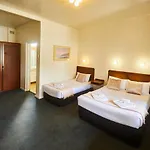 Town And Country Motel
