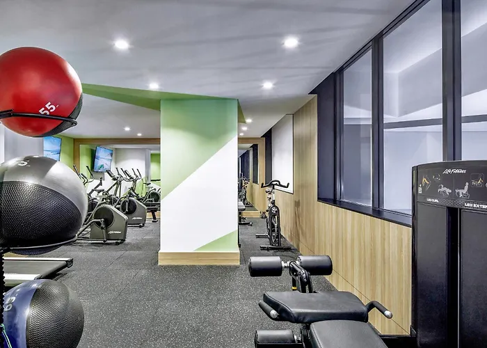 Meriton Suites Pitt Street, Sydney