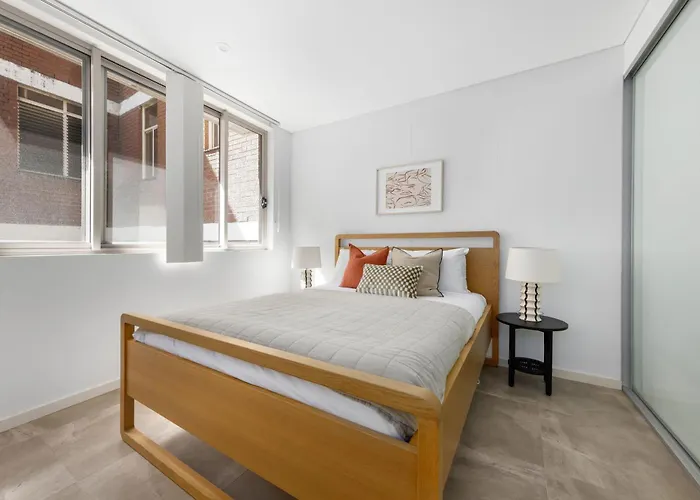 Kahlo Alexandria - Stylish 2 Bdrm Walk To Train