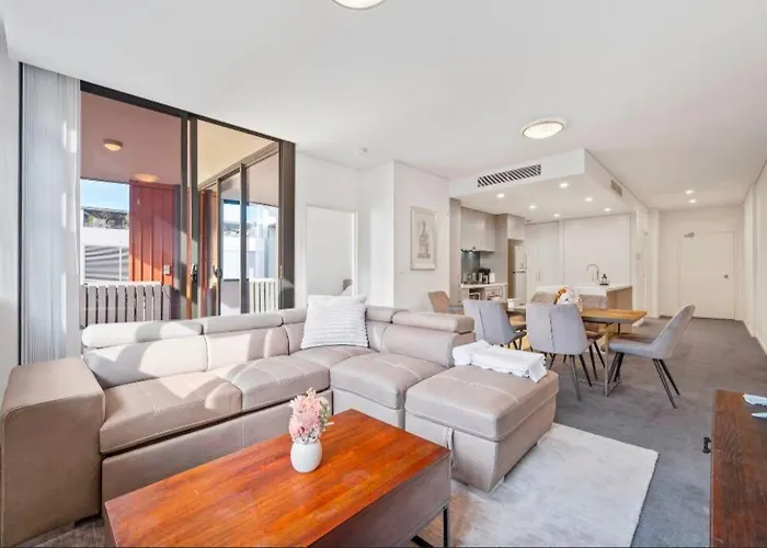 Modern Two Bed Apt In The Centre Of Erskenville