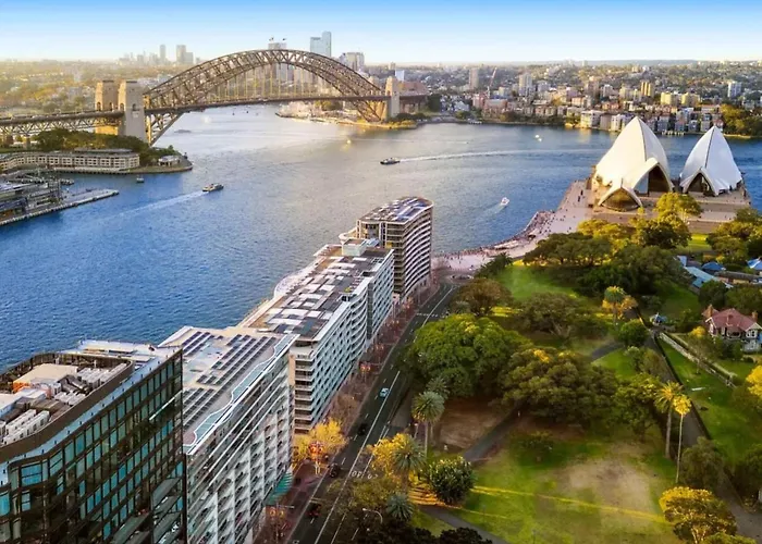 Luxurious Apartment Only 250M Walk To Opera House