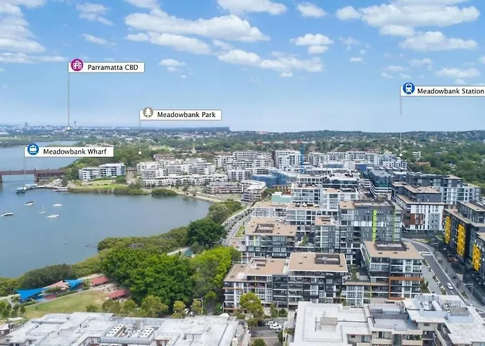 River And Parkside Apt On Meadowbank