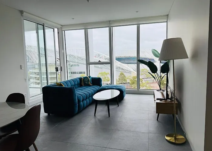 Olympic Park Gem 2 Bedroom Condo-Parking, Pool Gym