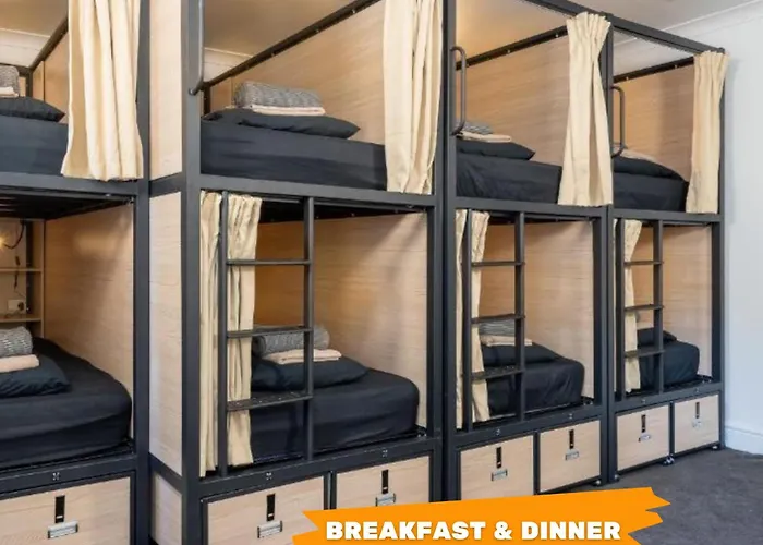 Tequila Sunrise Hostel Sydney