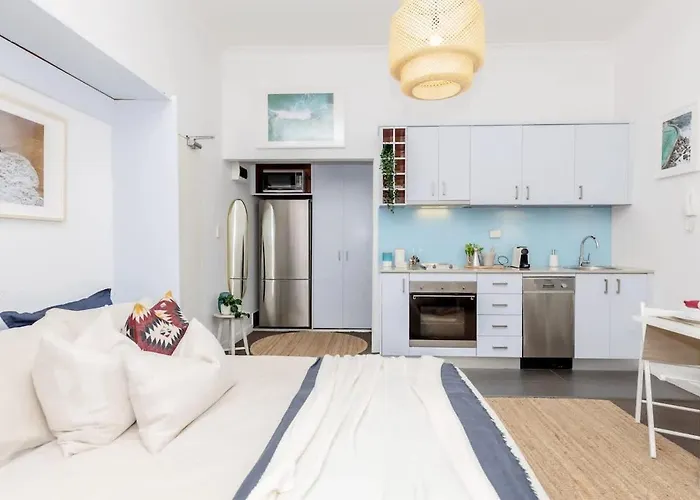 Cozy Beach Front Studio With Aircon
