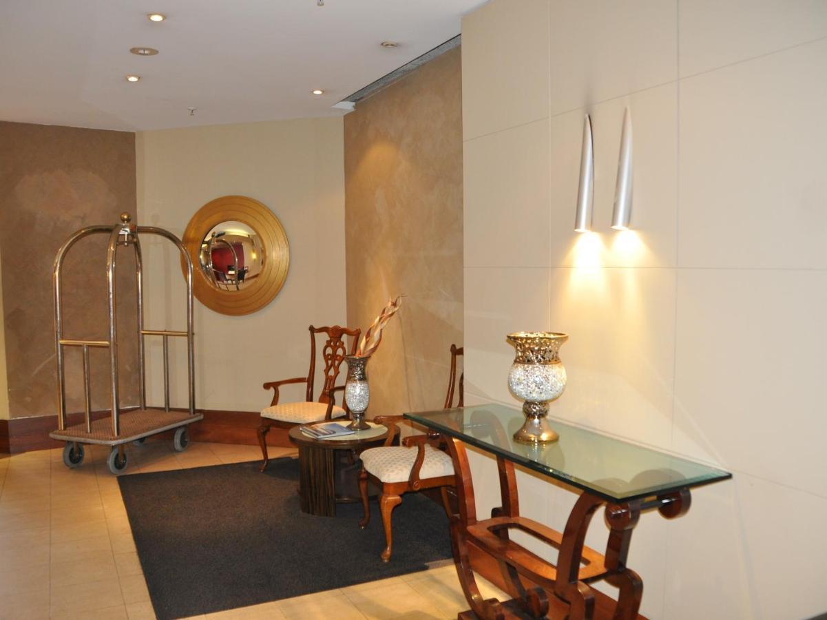 38 Harbour Street Aparthotel *