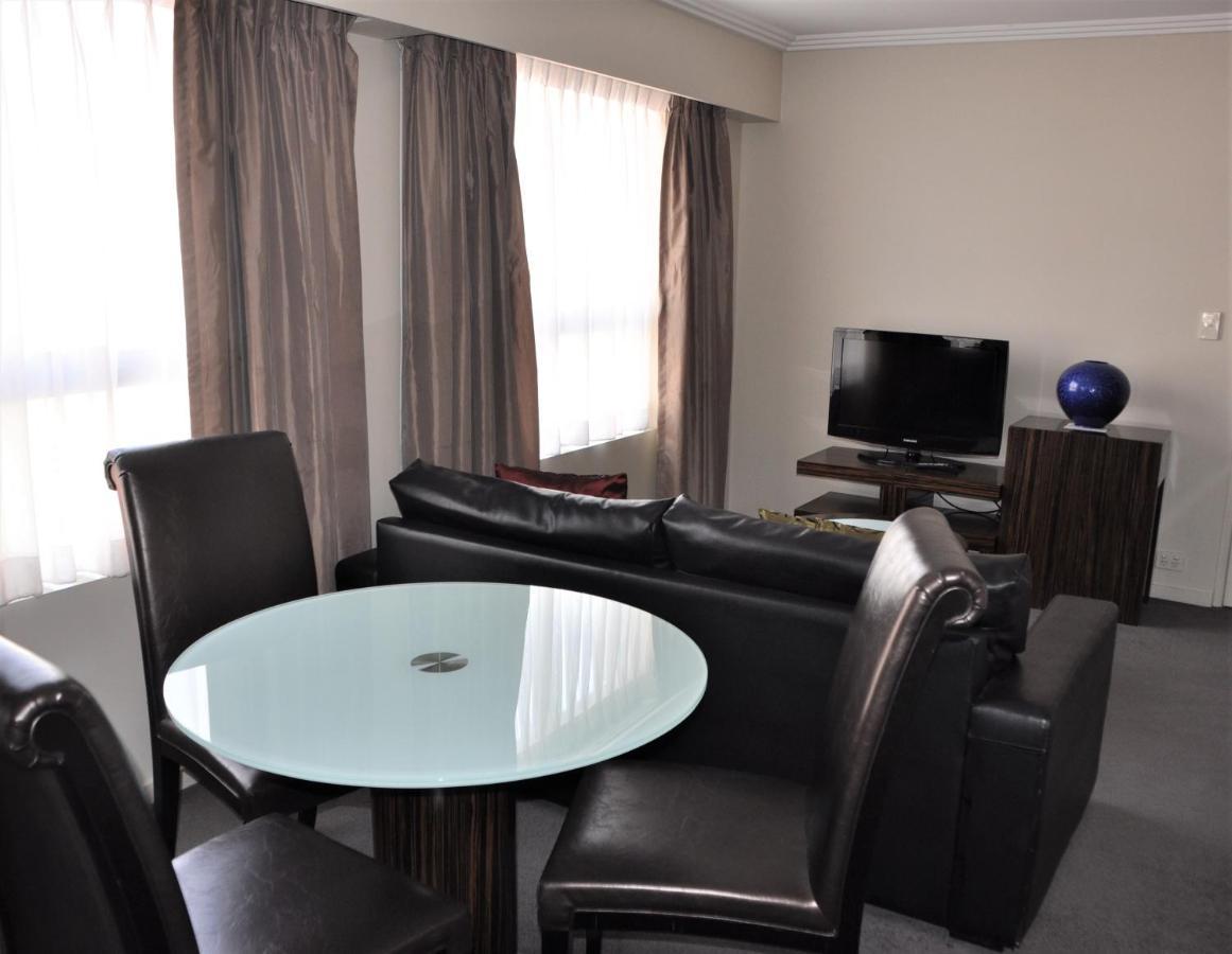 38 Harbour Street Aparthotel