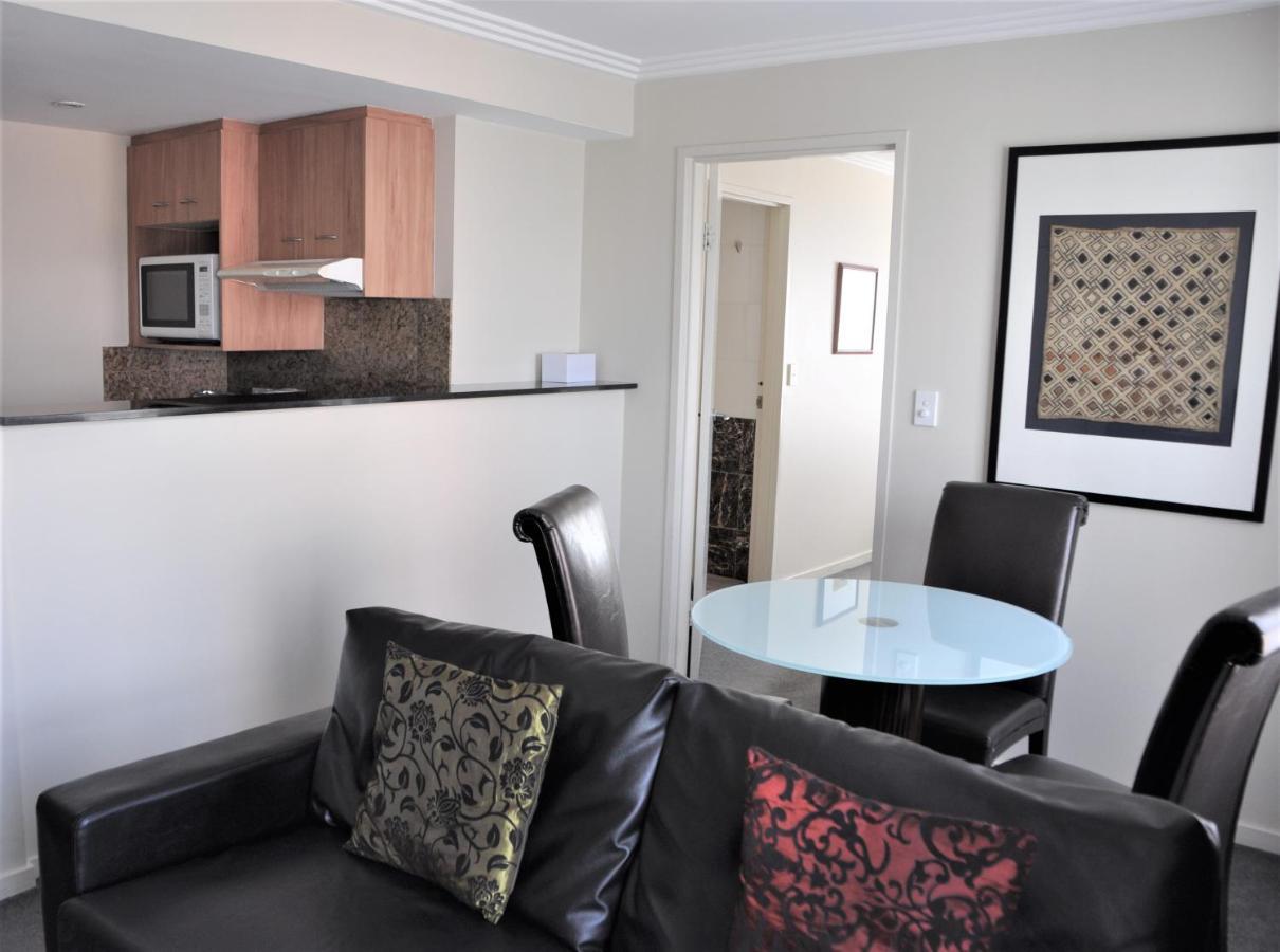 Aparthotel 38 Harbour Street *