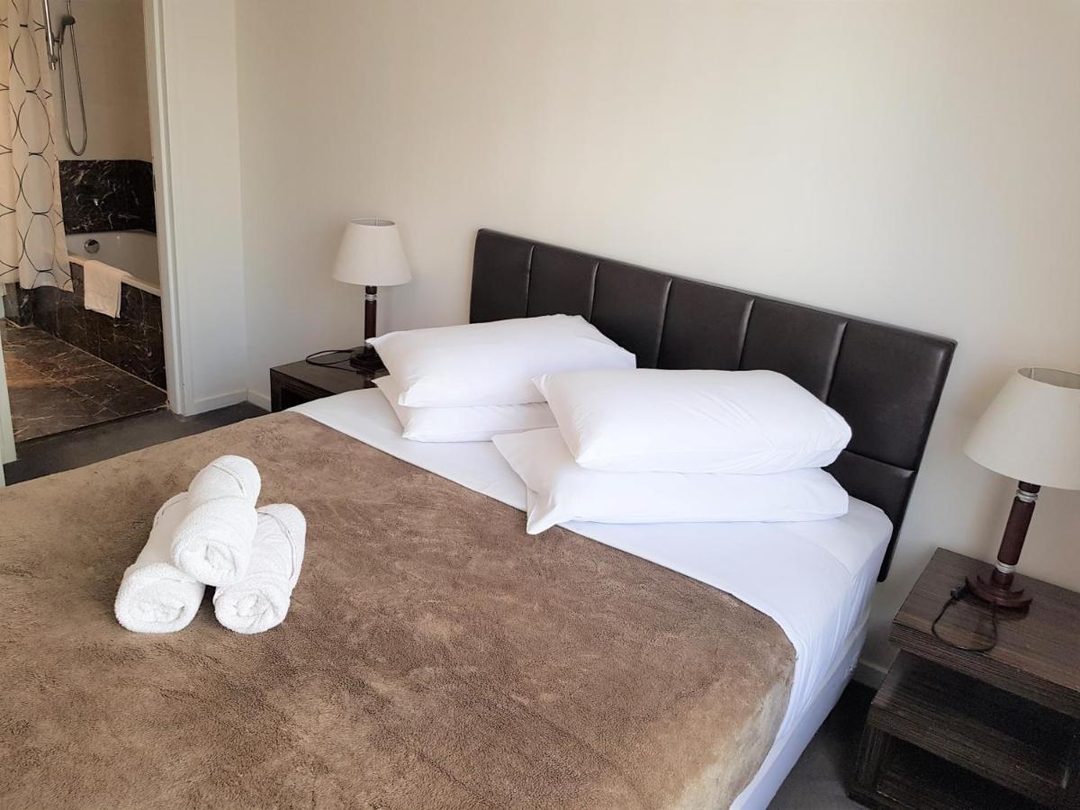 Aparthotel 38 Harbour Street *