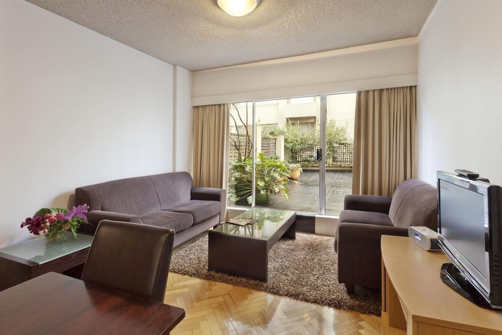 Hotel Macleay Sydney