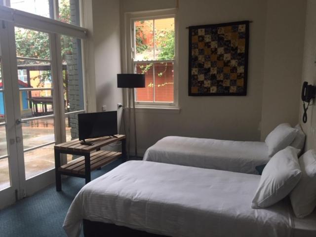 Drummond House, Royal Far West Guest house 2*