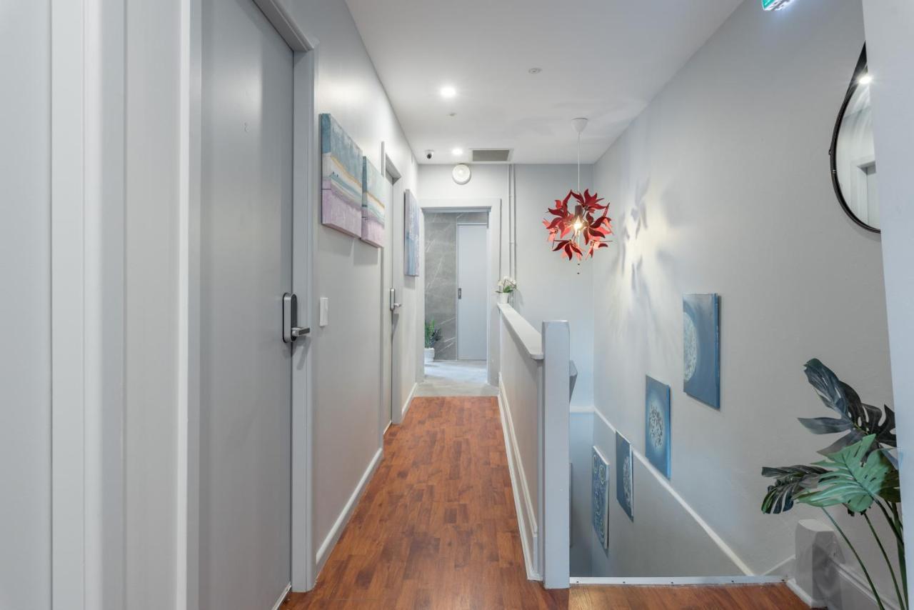 Holiday home 1 Private Double In Cbd Near Train Uts Darlinghar&icc&chinatown Sydney
