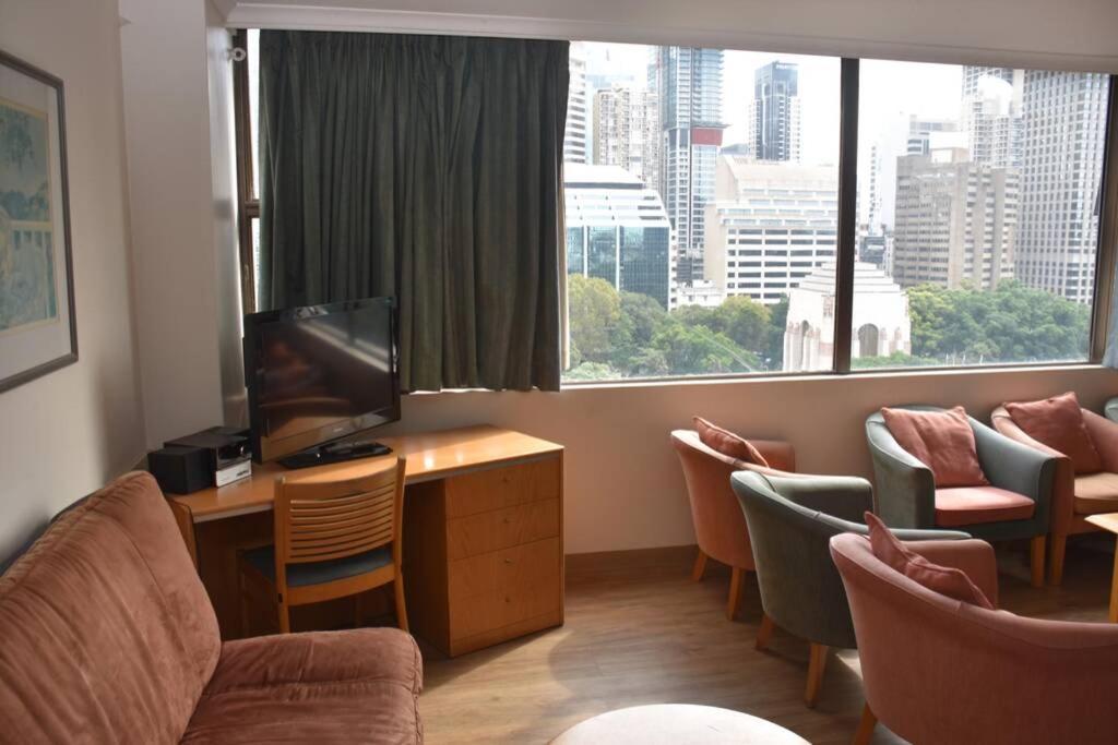 Hyde Park Plaza Park View 2 Bedroom Pet Friendly Sydney