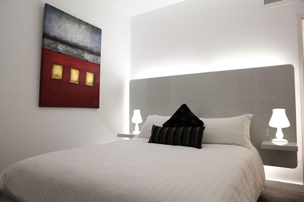 The Social Hotel, *