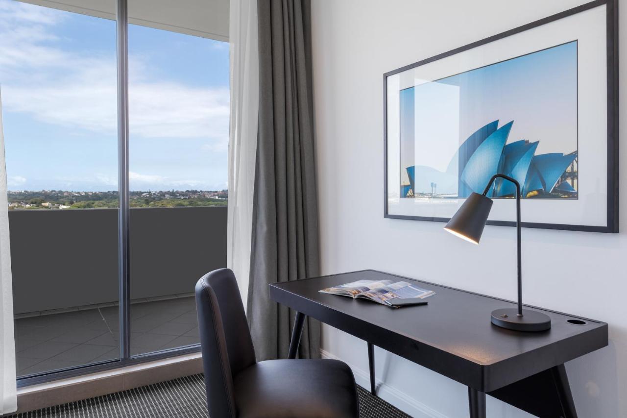 Meriton Waterloo