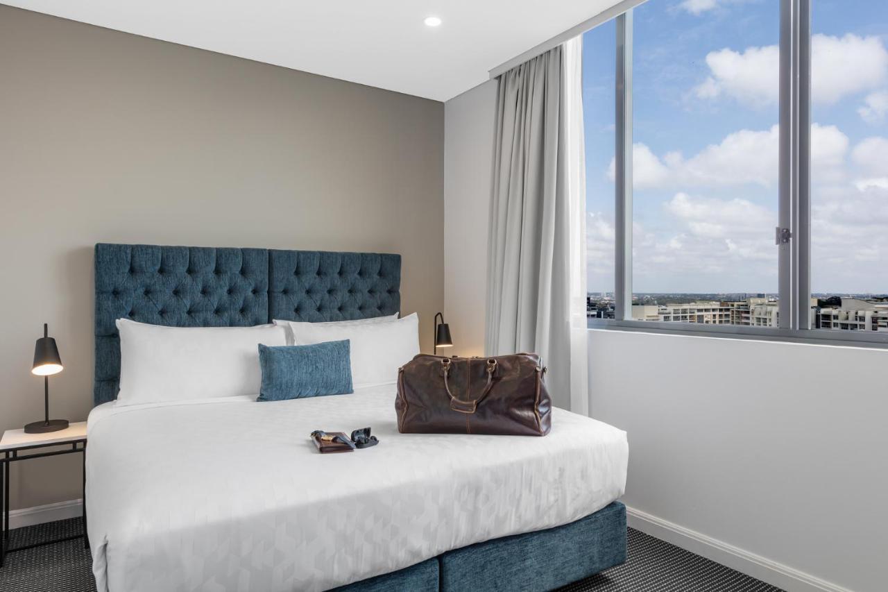 Hotel Meriton Waterloo Sydney