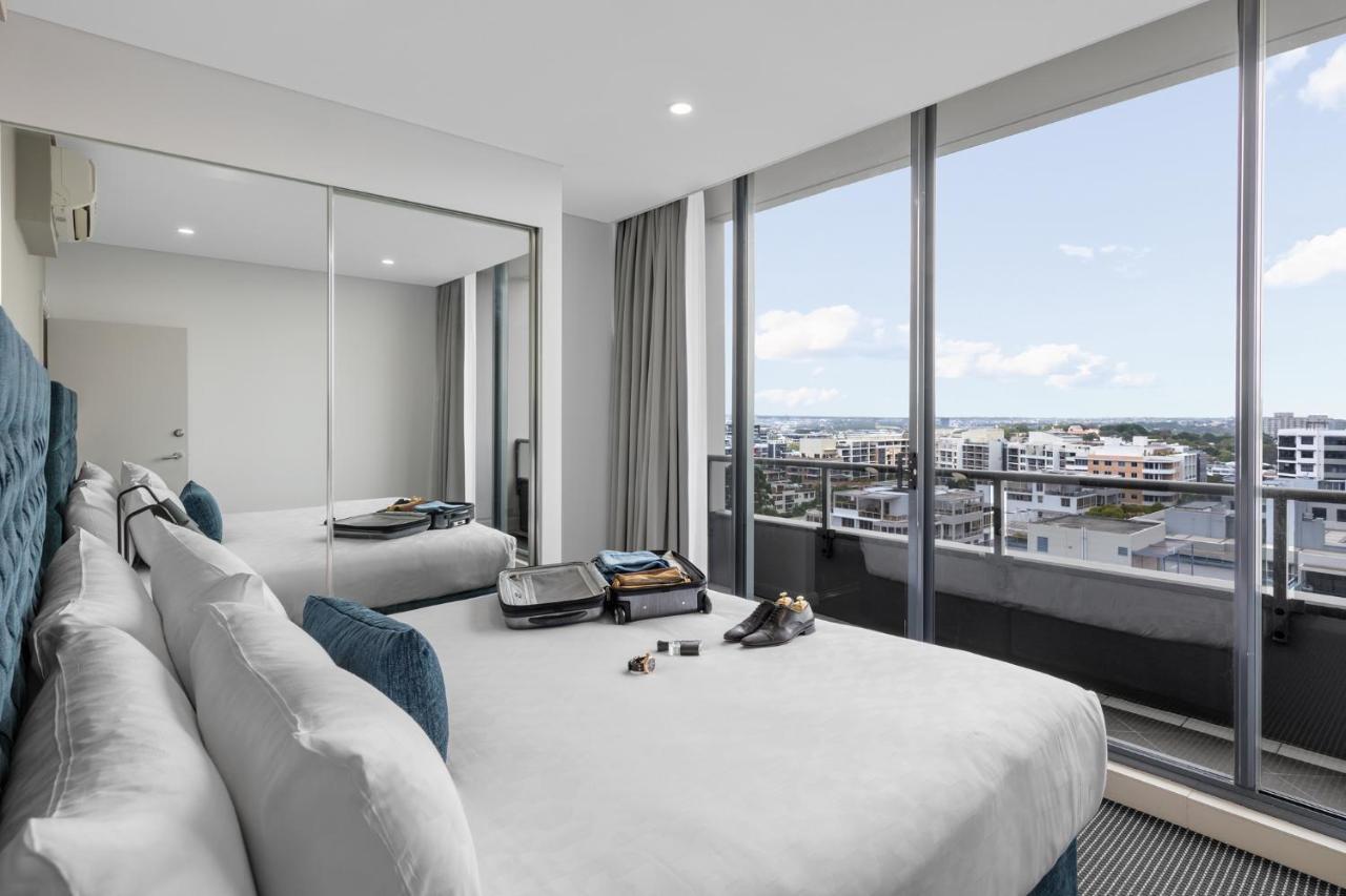 Meriton Waterloo Sydney