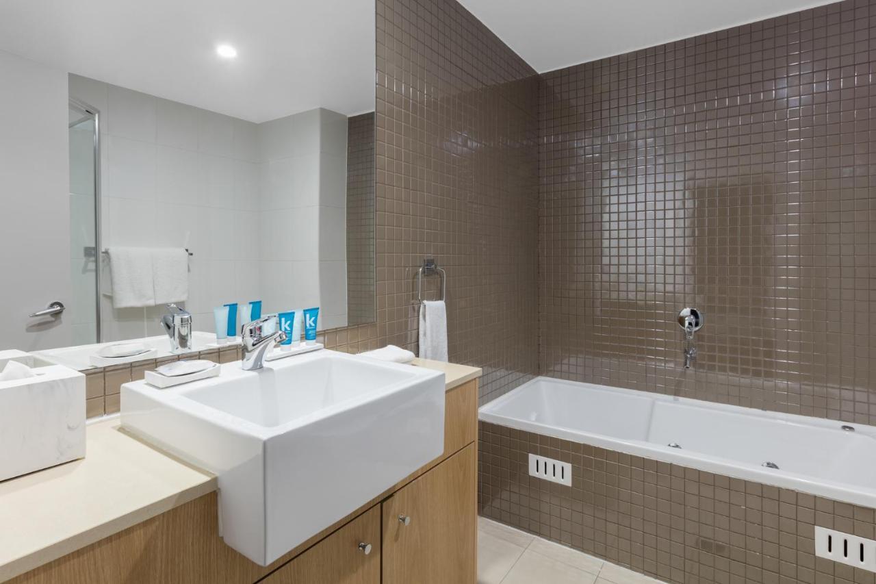 Meriton Waterloo Hotel