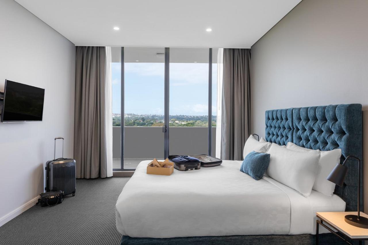 Meriton Waterloo