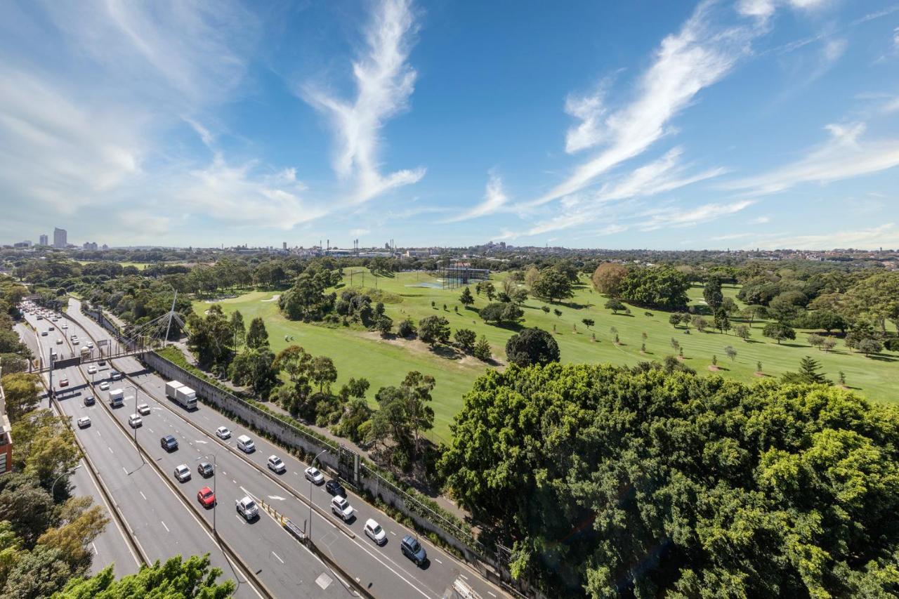 Meriton Waterloo 5*
